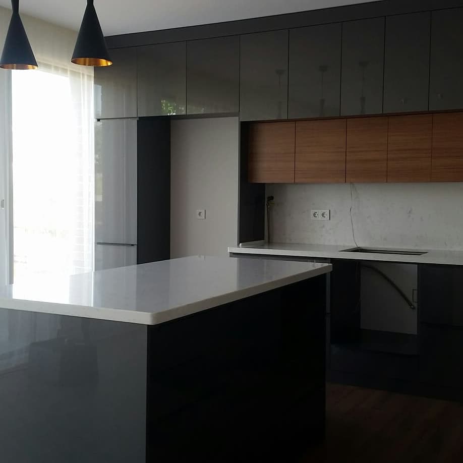 Villa Mutfağı — Adalı Antrasit & Ceviz Mutfak 3